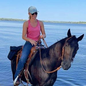 Meet your Posher, Jennifer